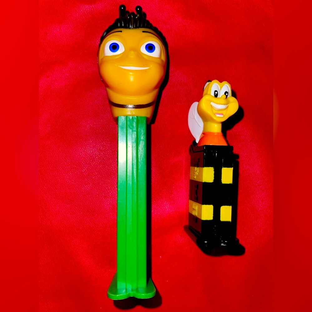 Bundle of 2 Bee PEZ Dispensers.